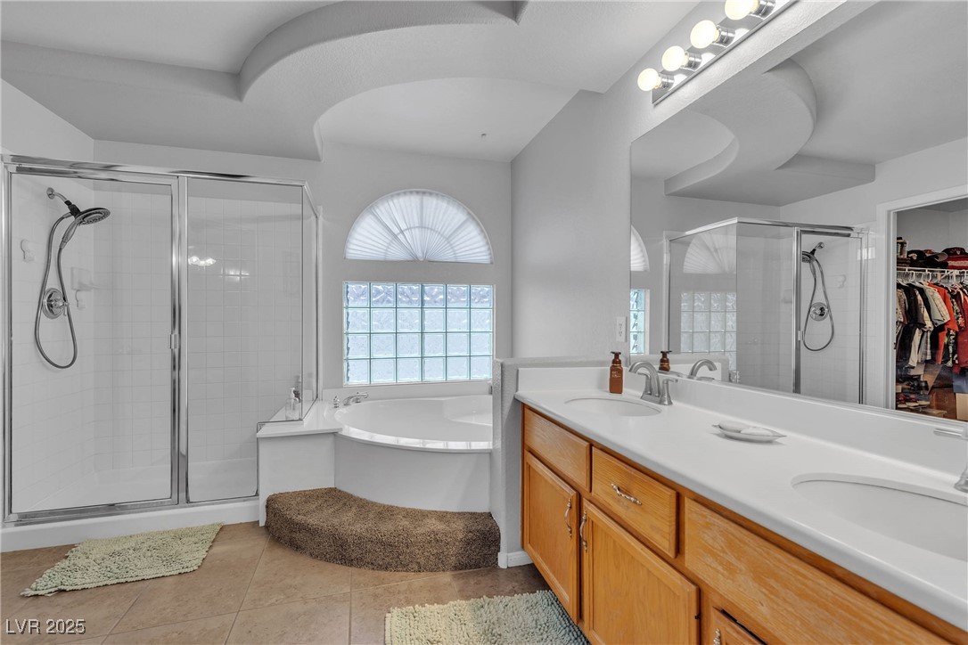 1877 Glory Lily Court Property Photo 27