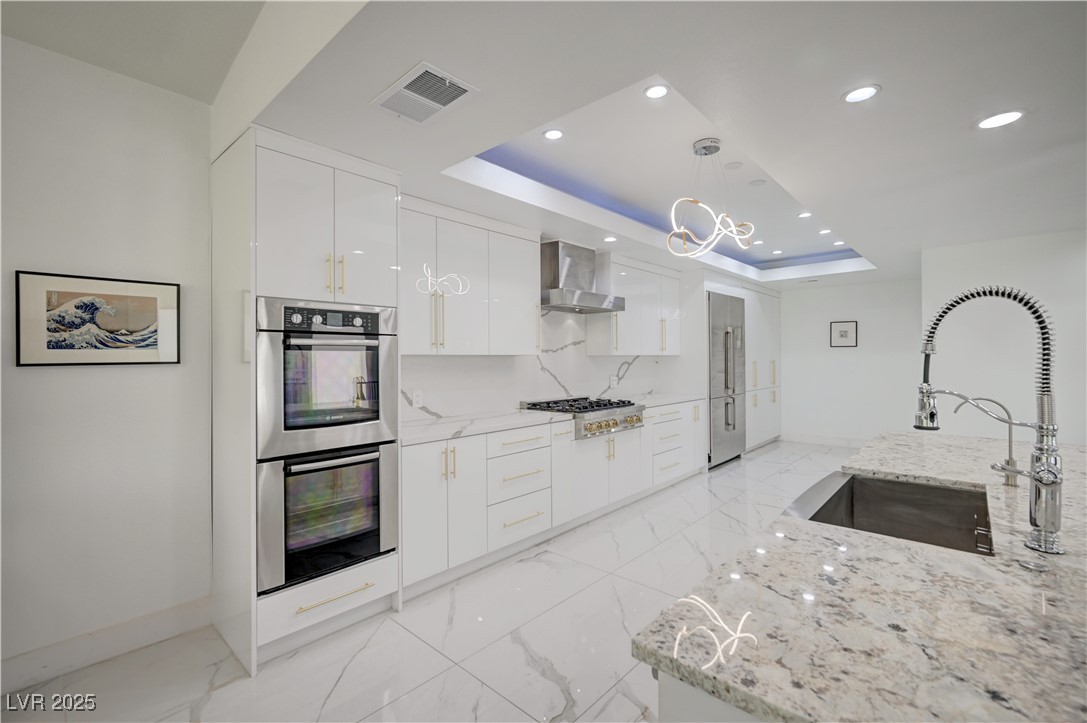 2851 Queens Courtyard Drive Property Photo 17