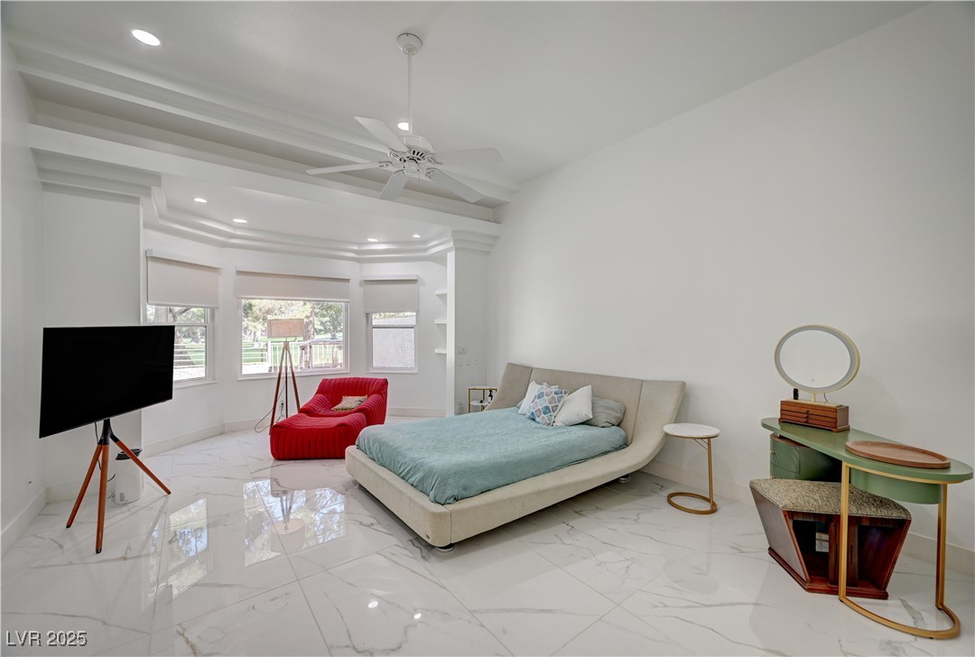 2851 Queens Courtyard Drive Property Photo 33