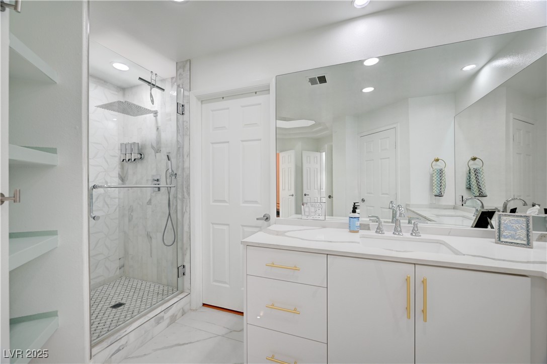 2851 Queens Courtyard Drive Property Photo 38