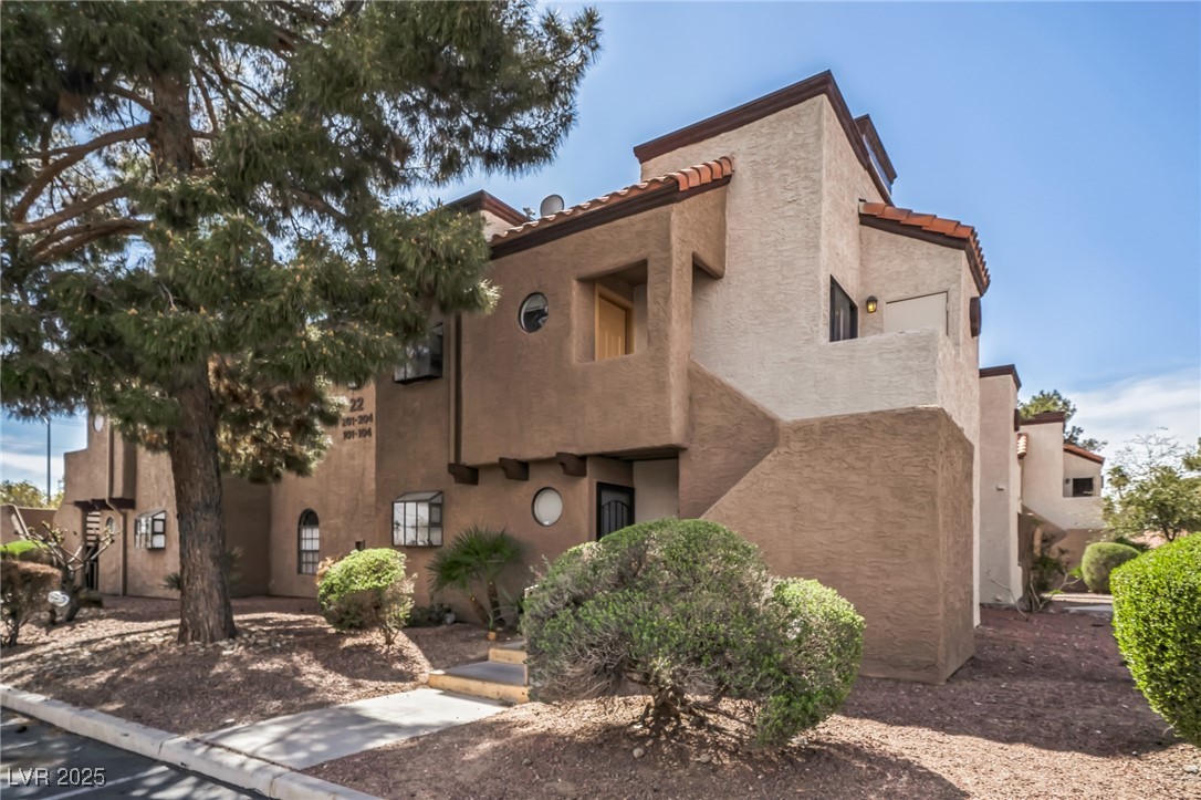 2978 Juniper Hills Boulevard 204 Property Photo 1