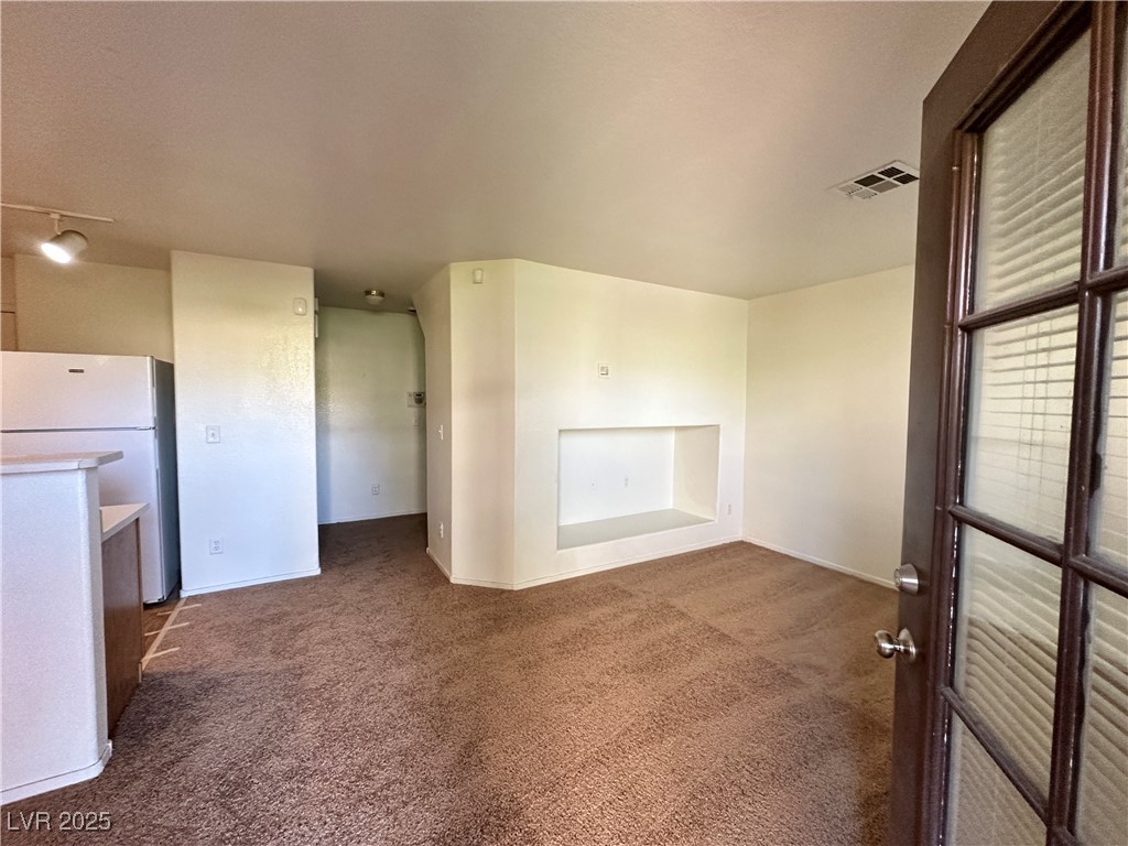 1937 Sangallo Street 104 Property Photo 5
