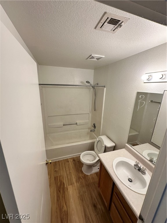 1937 Sangallo Street 104 Property Photo 22