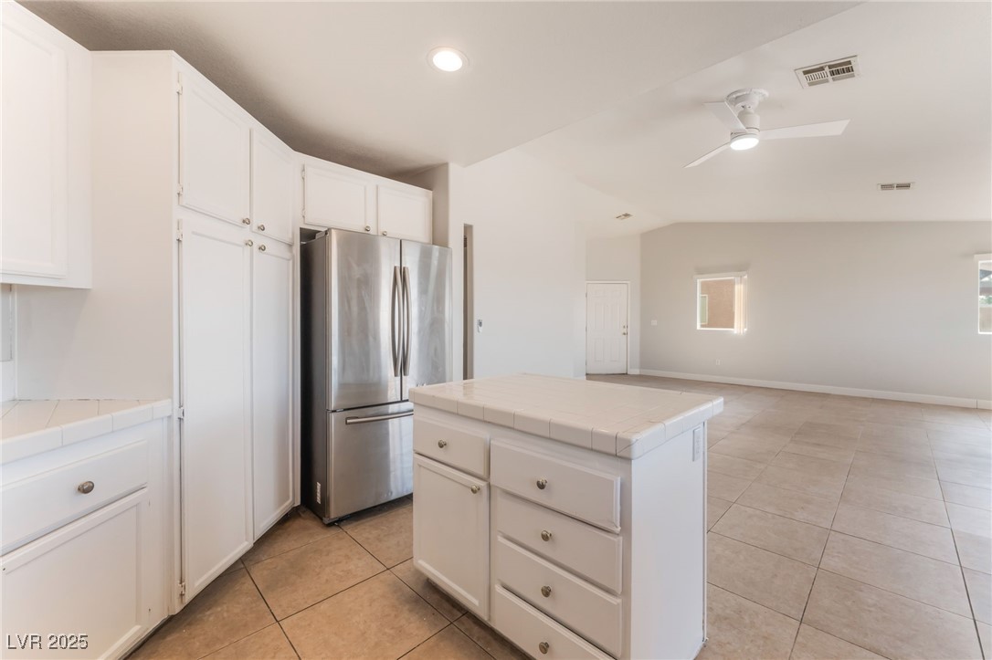 2111 Hollow Oak Avenue Property Photo 14