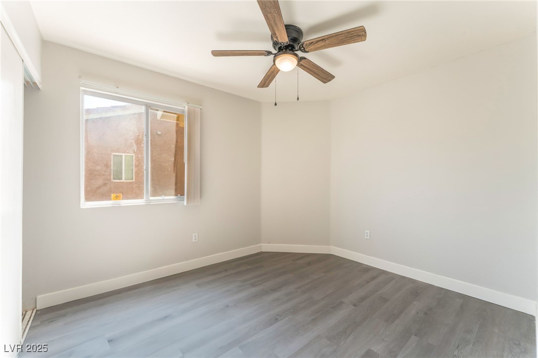 2111 Hollow Oak Avenue Property Photo 28