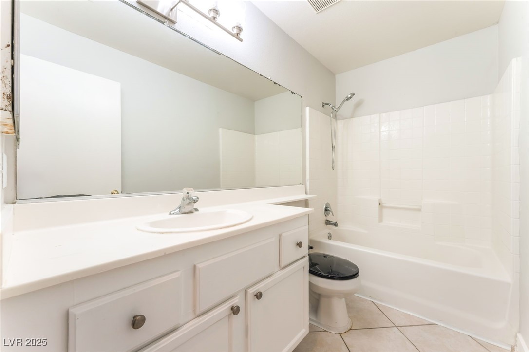 2111 Hollow Oak Avenue Property Photo 30