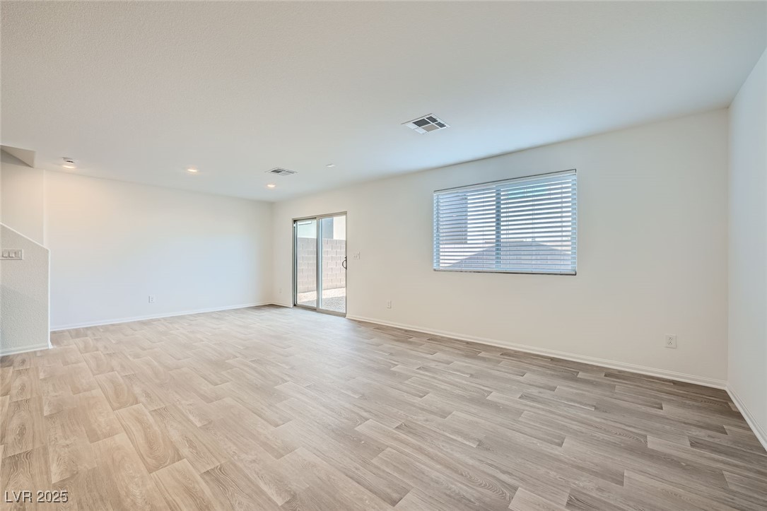 6005 Swift Lariat Street Property Photo 3