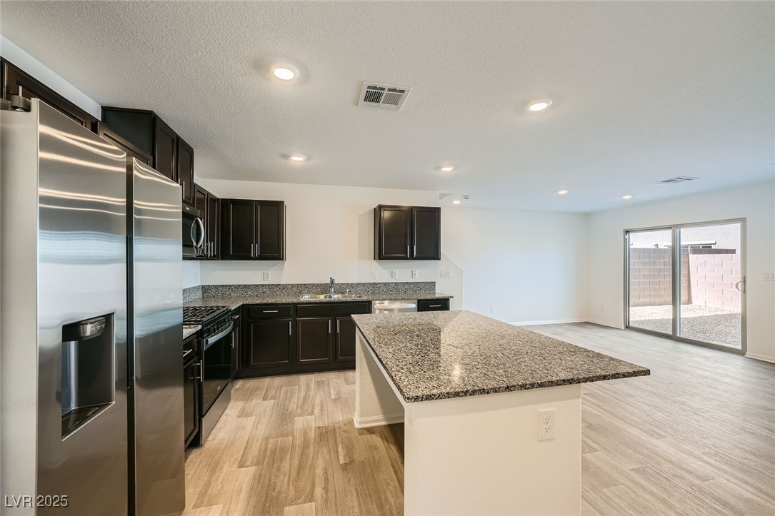 6005 Swift Lariat Street Property Photo 7