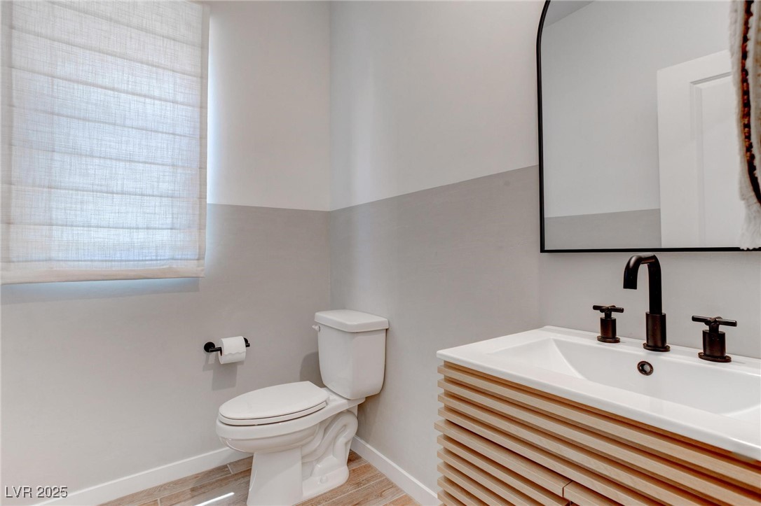 11652 Desert Hollow Avenue Property Photo 15