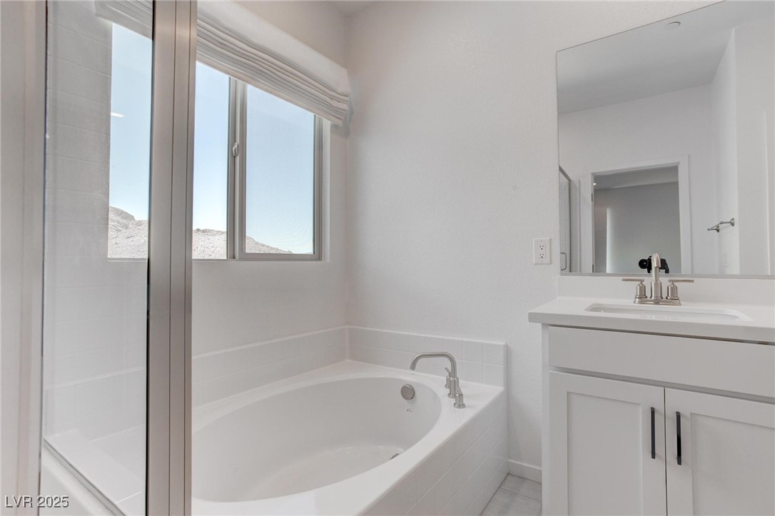 11652 Desert Hollow Avenue Property Photo 20