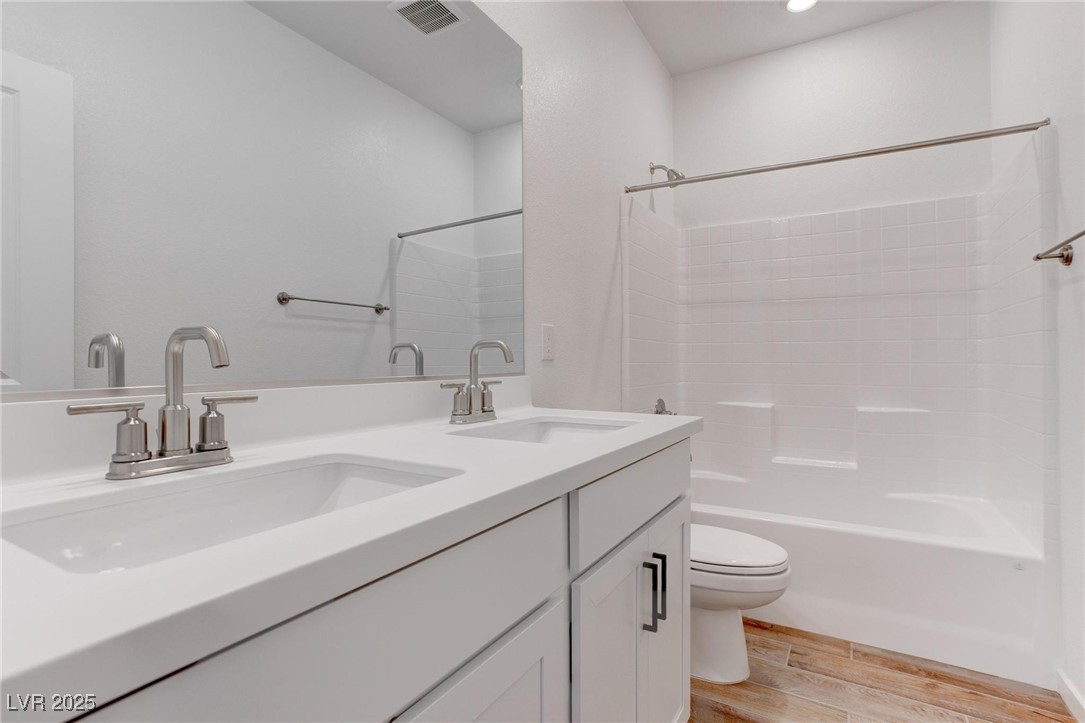 11652 Desert Hollow Avenue Property Photo 34