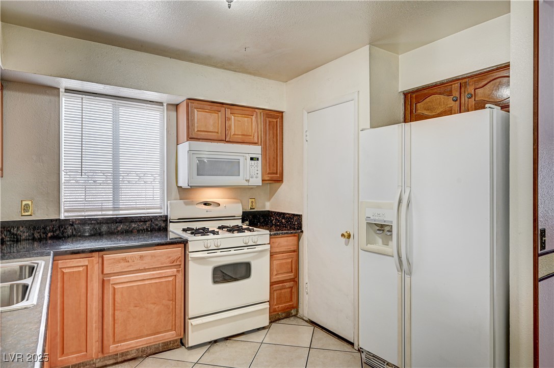5121 Gains Mill Street Property Photo 17