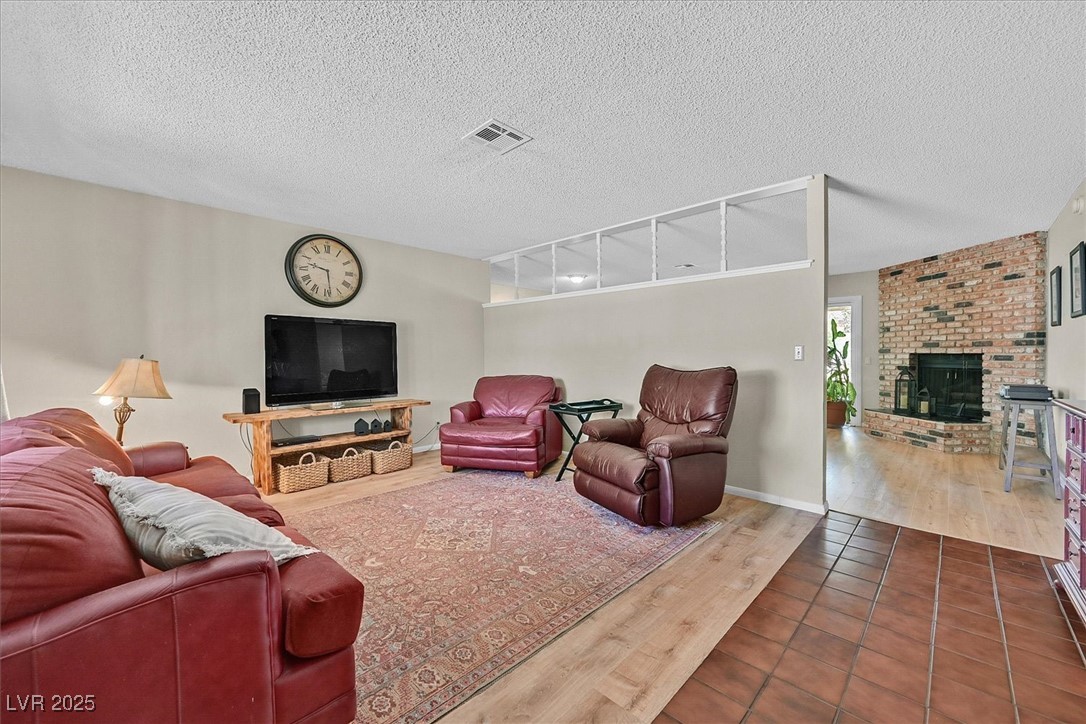 7113 Carrondale Way Property Photo 5