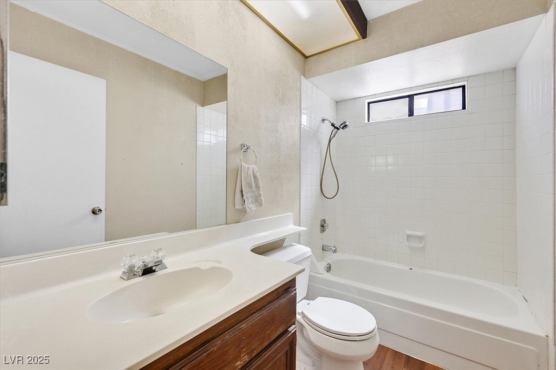 7113 Carrondale Way Property Photo 21