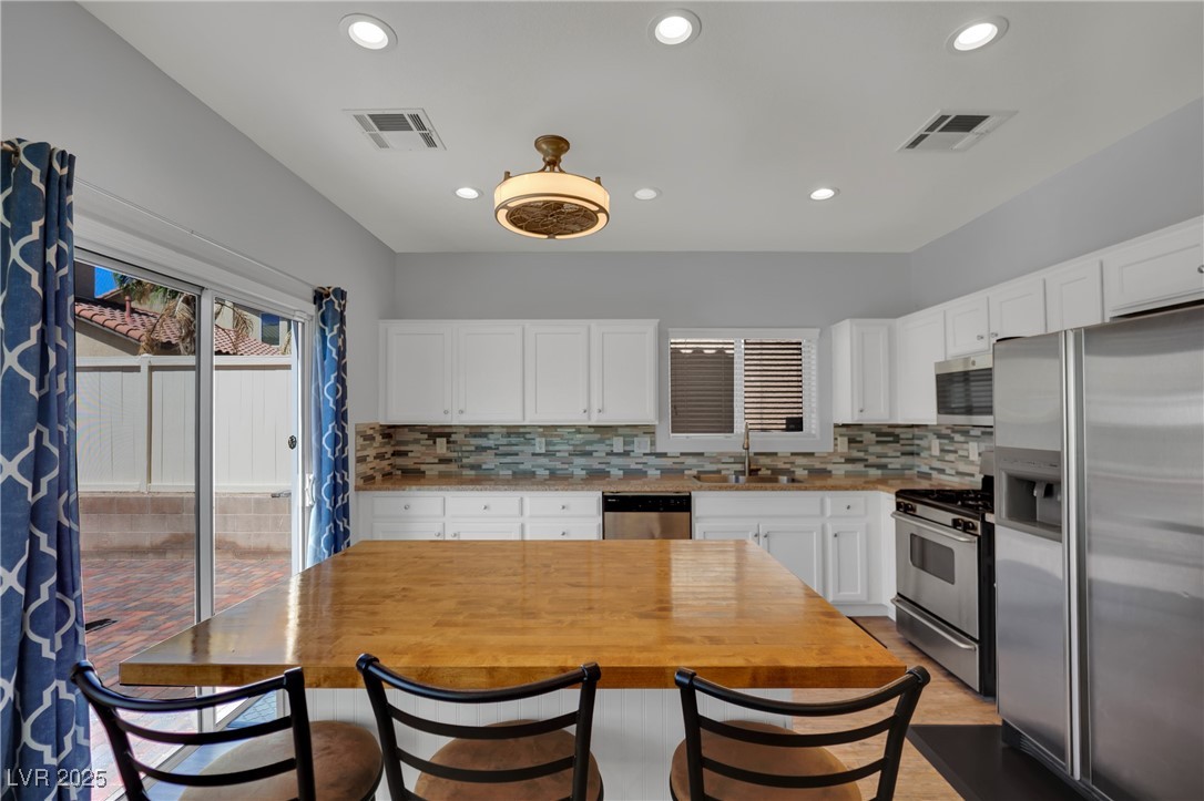 9131 Grand Sunburst Court Property Photo 4