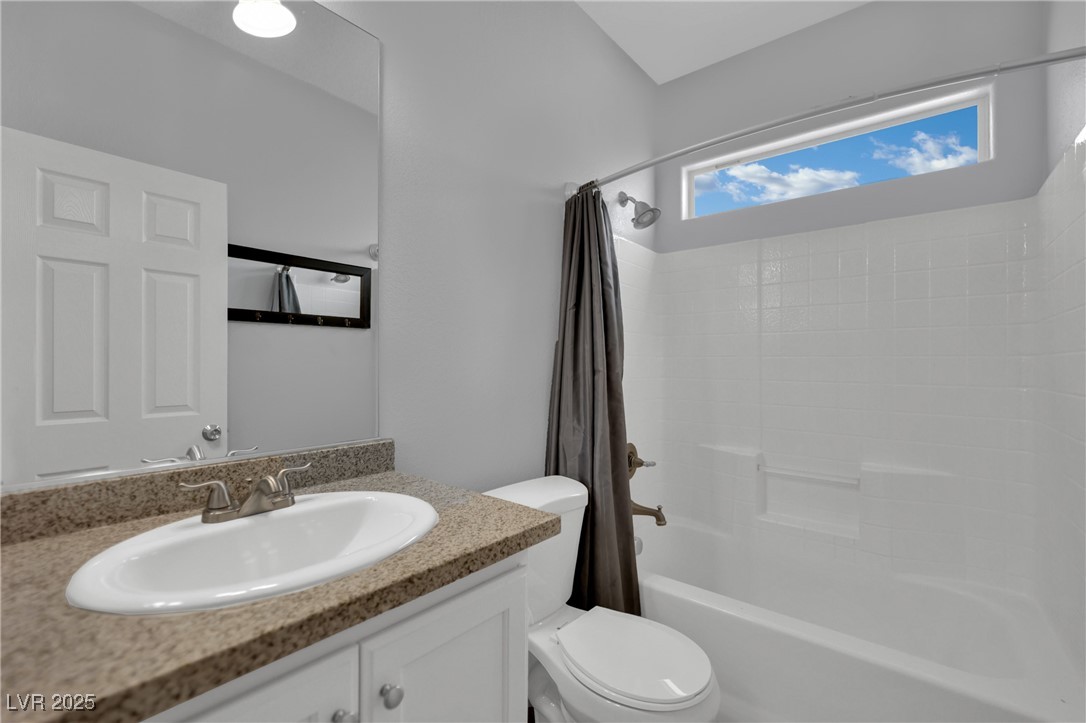 9131 Grand Sunburst Court Property Photo 17