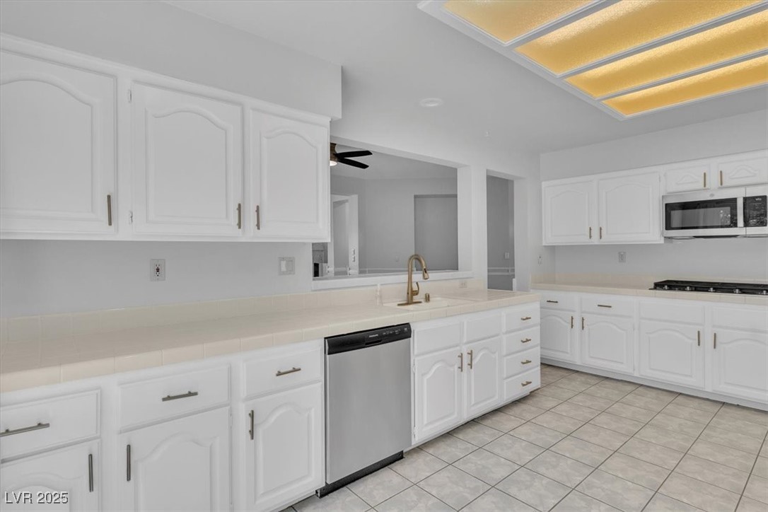2537 Seascape Drive Property Photo 14