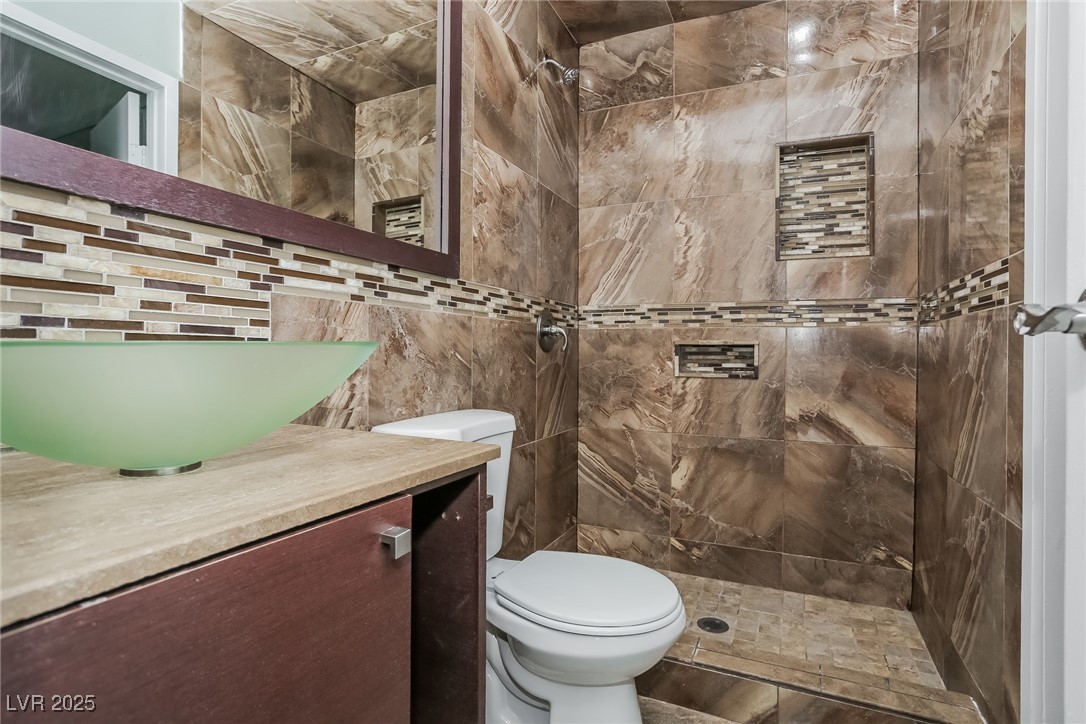 6309 Molino Street Property Photo 11