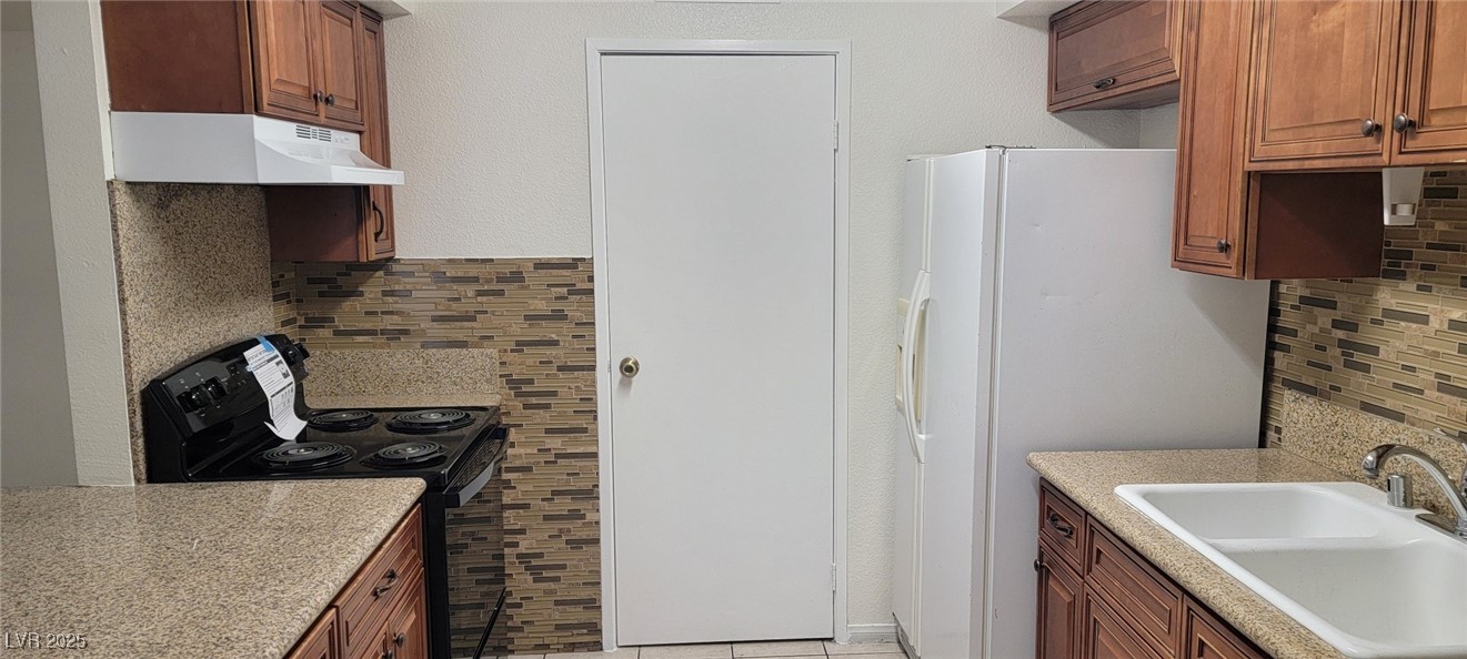 5196 Golden Lane C Property Photo 13