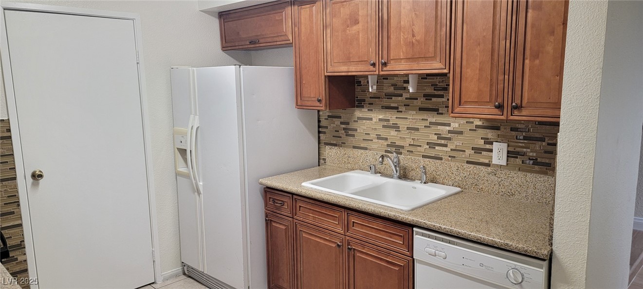 5196 Golden Lane C Property Photo 14