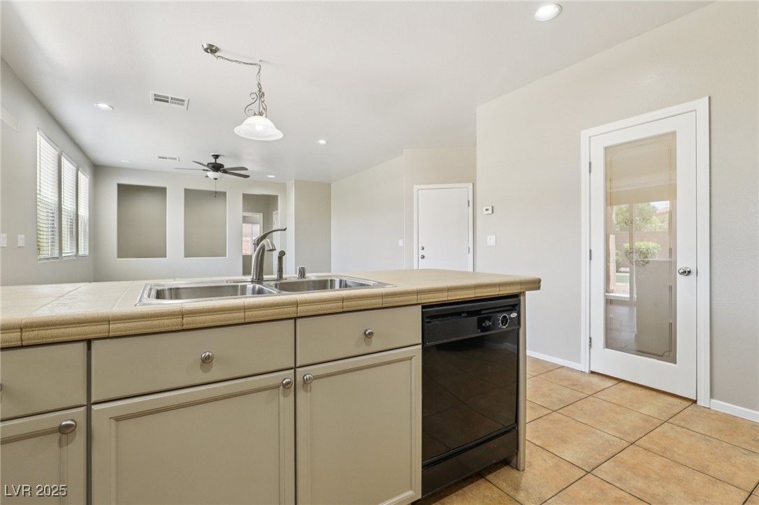3609 Kingfishers Catch Avenue Property Photo 16