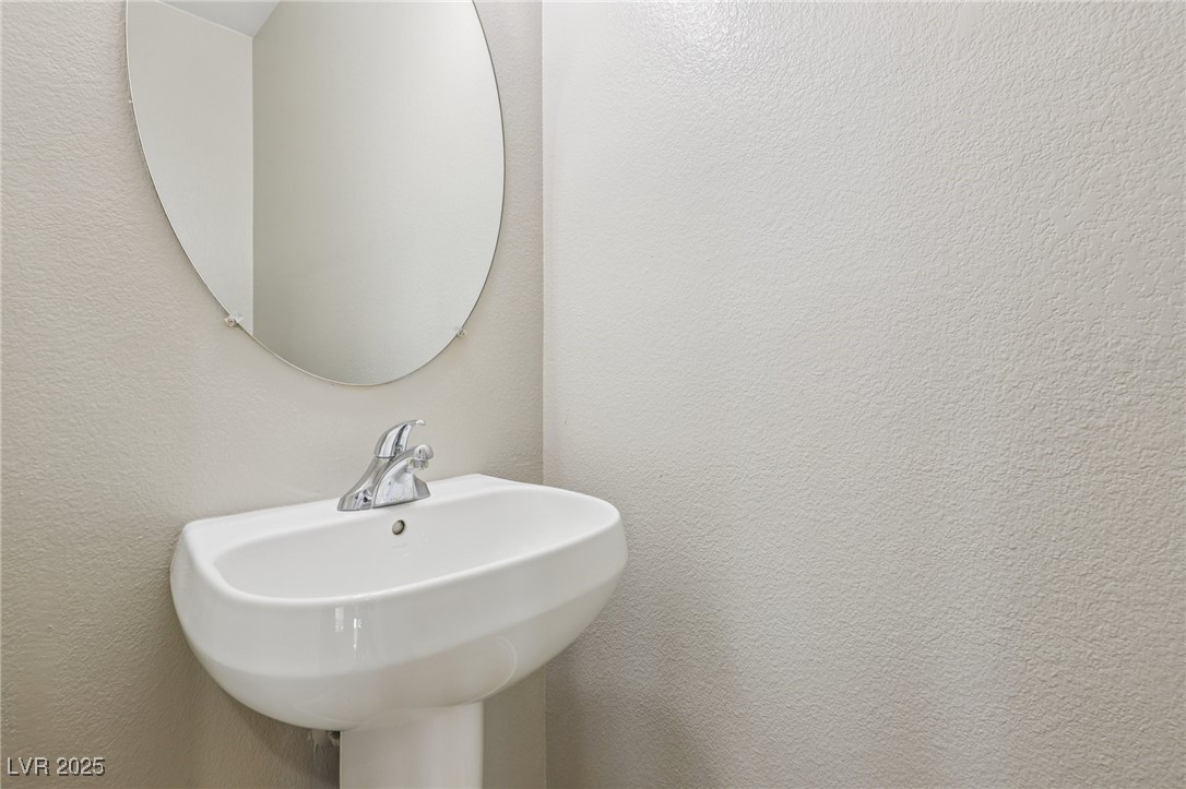 3609 Kingfishers Catch Avenue Property Photo 24
