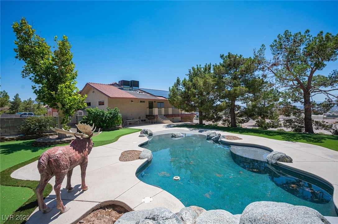 Property Photo 36