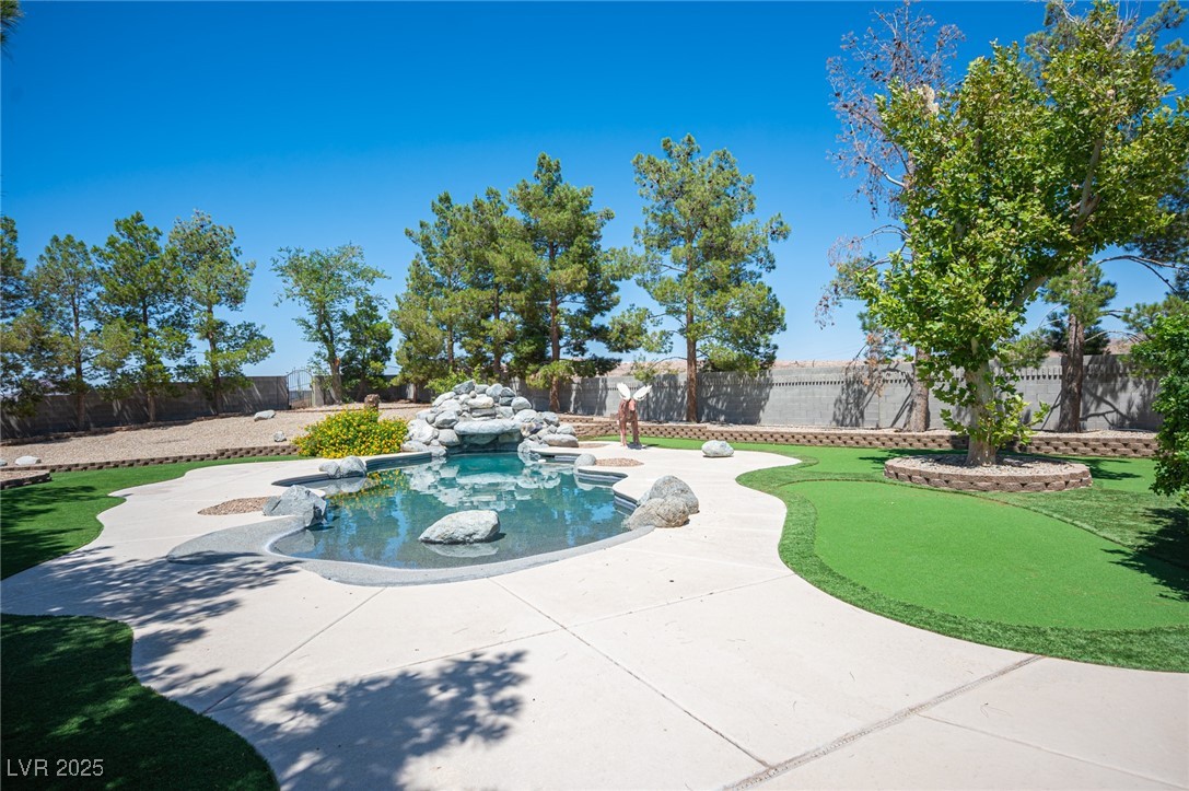 Property Photo 38