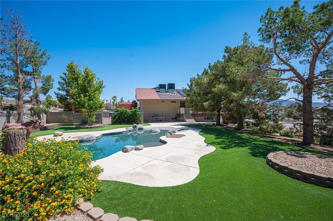 Property Photo 40