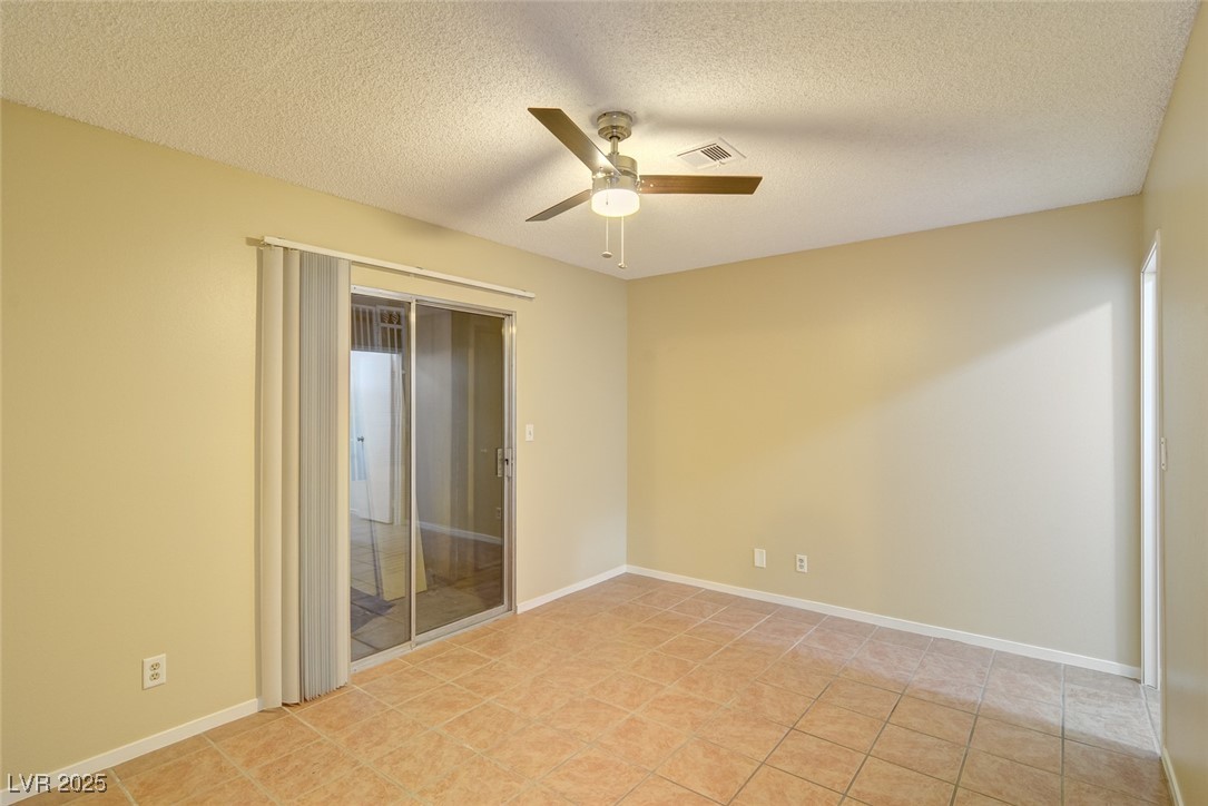 409 North Lamb Boulevard H Property Photo 5