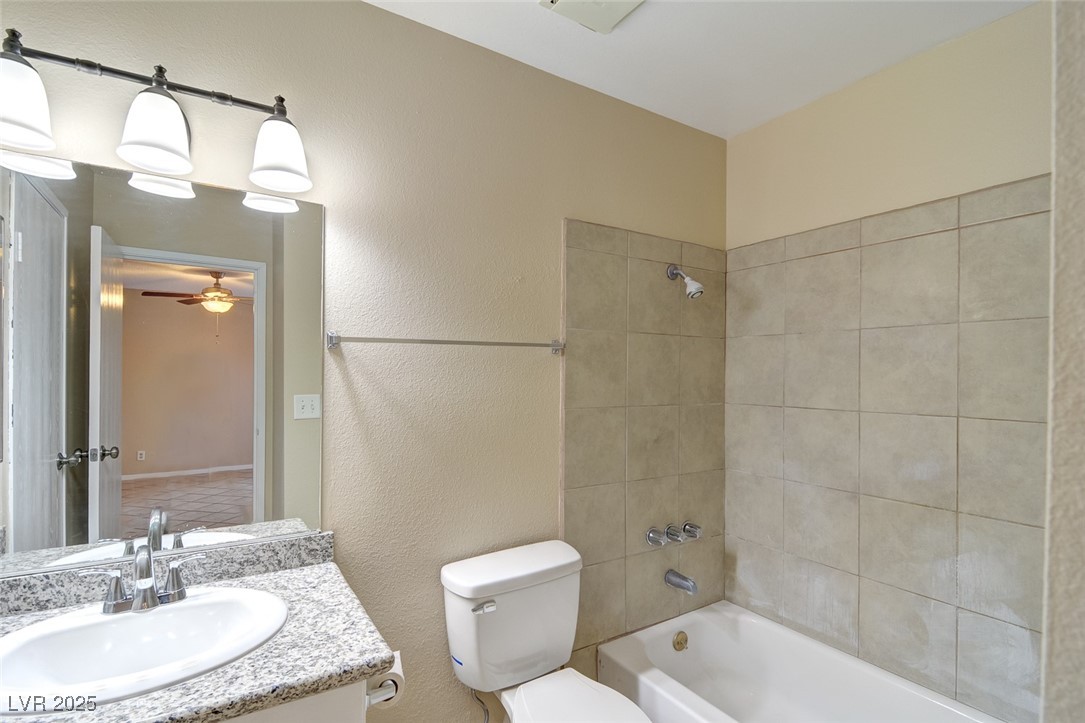 409 North Lamb Boulevard H Property Photo 7