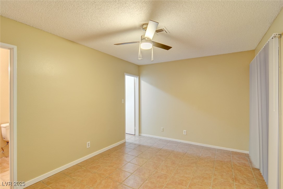 409 North Lamb Boulevard H Property Photo 8
