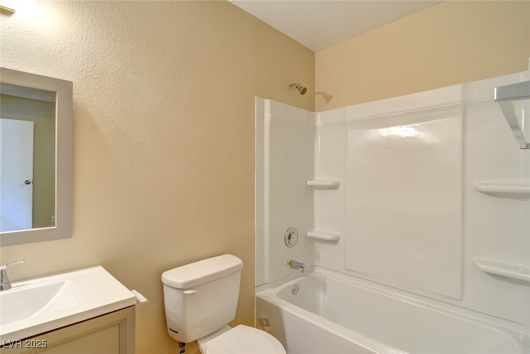 409 North Lamb Boulevard H Property Photo 10