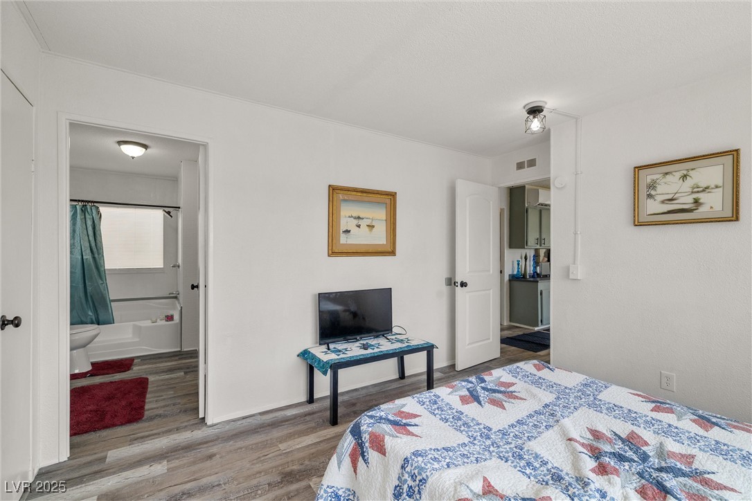 100 West Vegas Valley Drive Property Photo 18