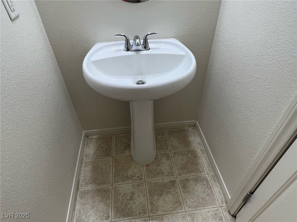 8034 Indian Blanket Street Property Photo 10