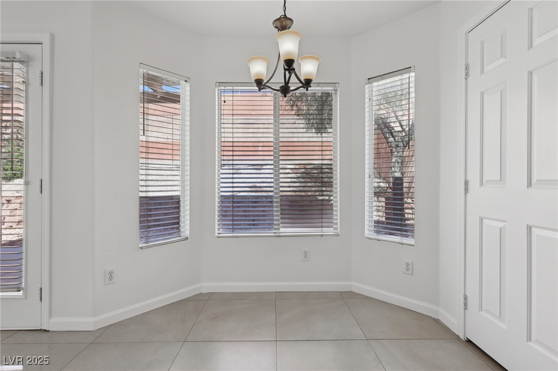 575 Aspen Leaf Street Property Photo 7