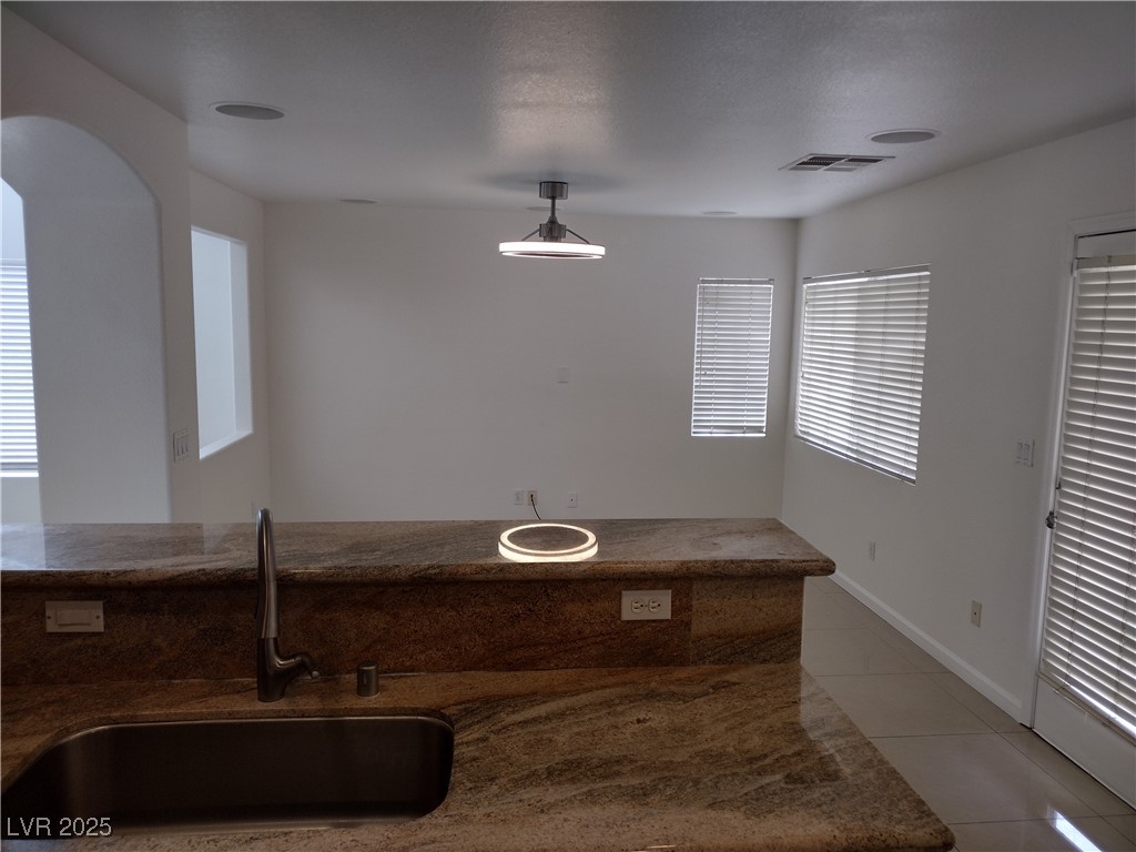 575 Aspen Leaf Street Property Photo 10