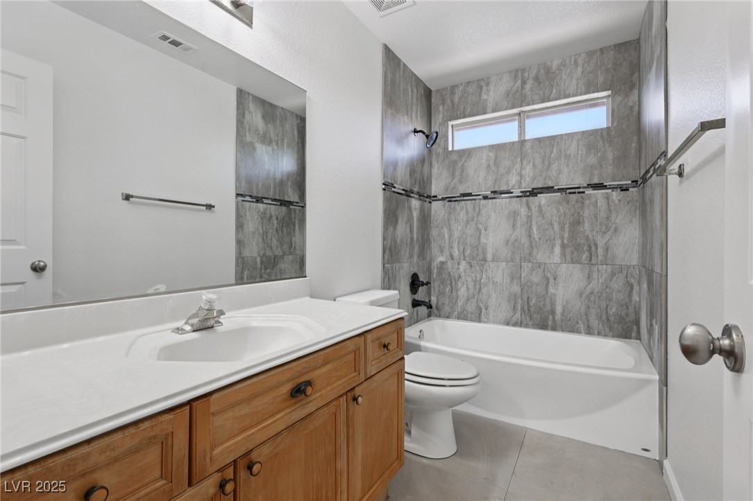 575 Aspen Leaf Street Property Photo 19