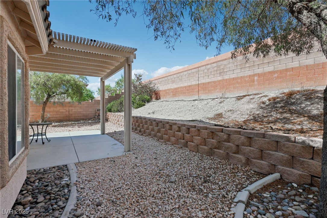 575 Aspen Leaf Street Property Photo 37