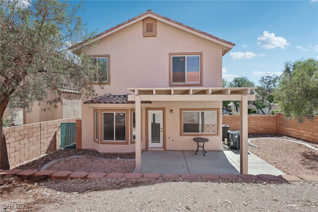 575 Aspen Leaf Street Property Photo 40