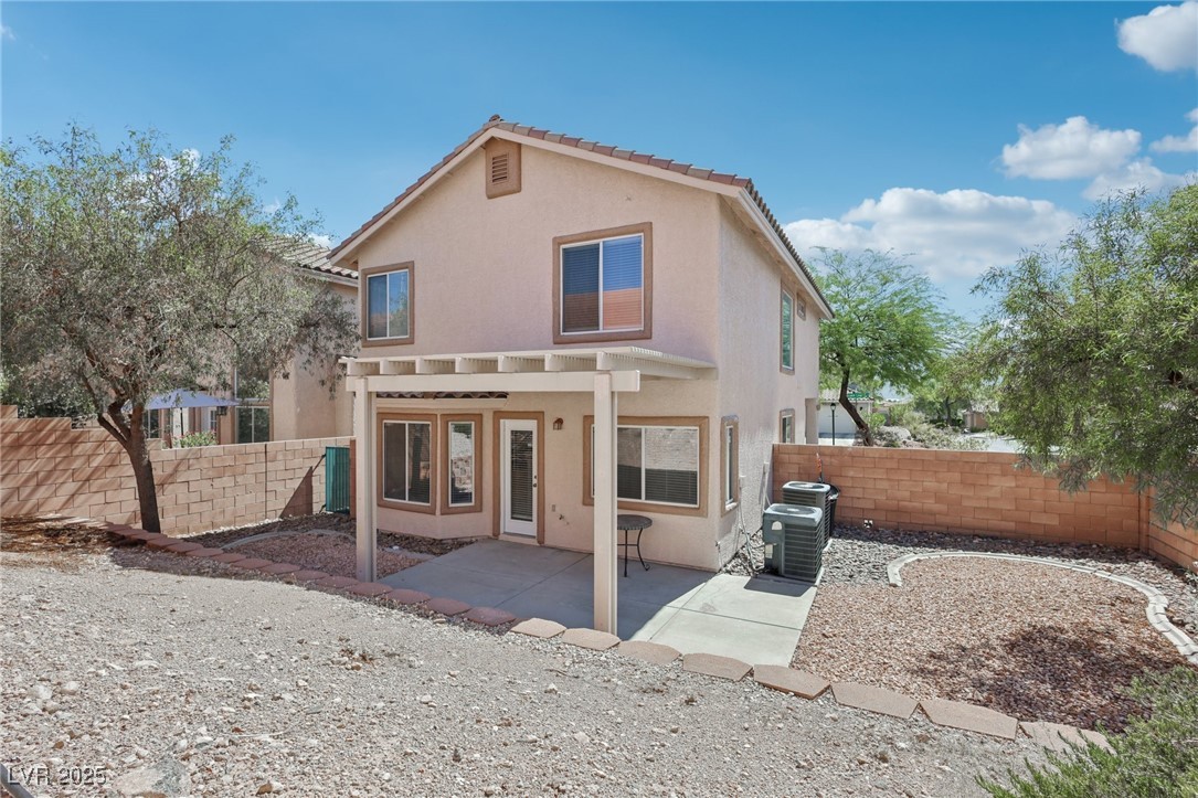 575 Aspen Leaf Street Property Photo 41