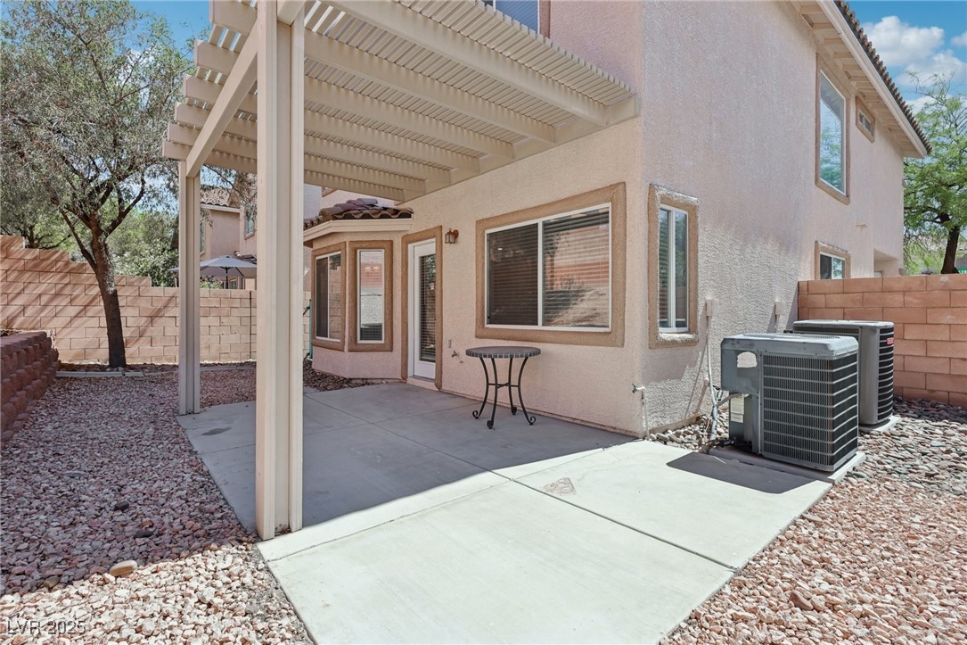 575 Aspen Leaf Street Property Photo 44