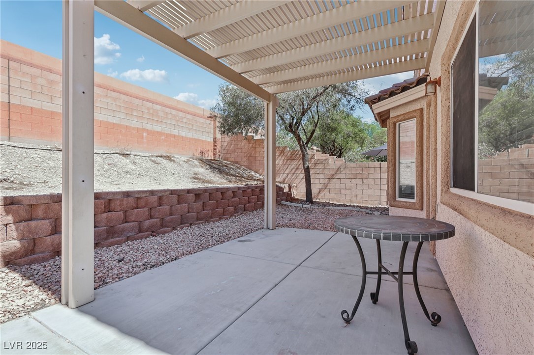 575 Aspen Leaf Street Property Photo 45