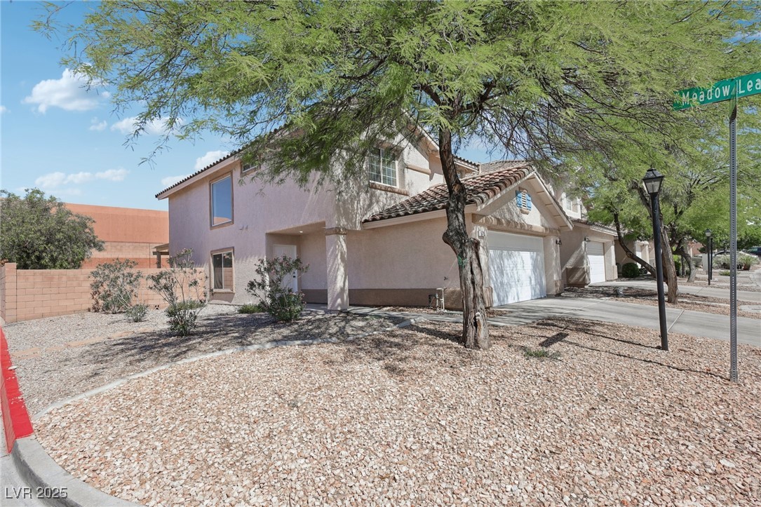 575 Aspen Leaf Street Property Photo 55