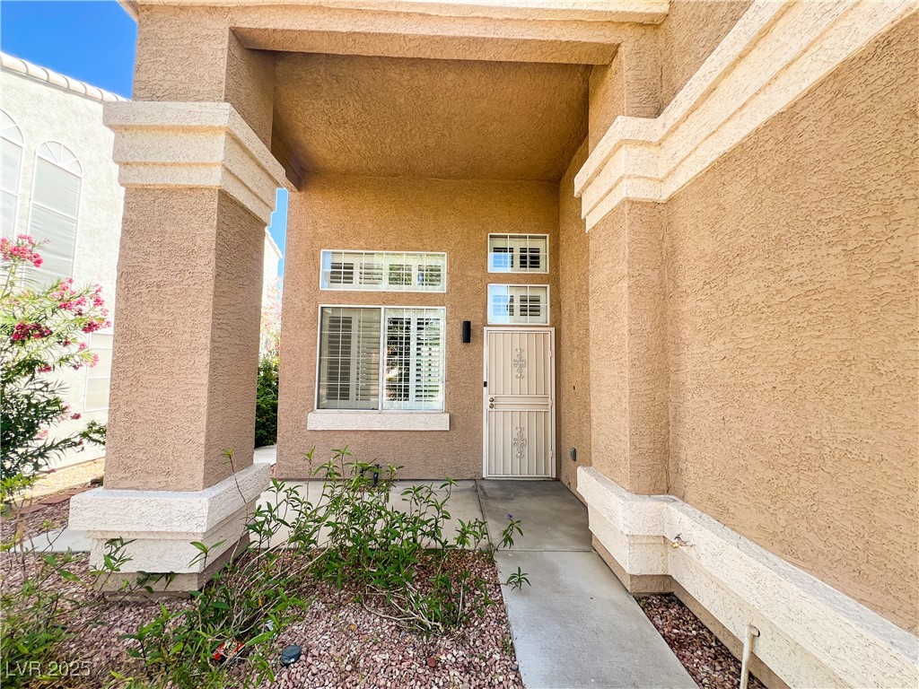 8125 Rio De Janeiro Drive Property Photo 6
