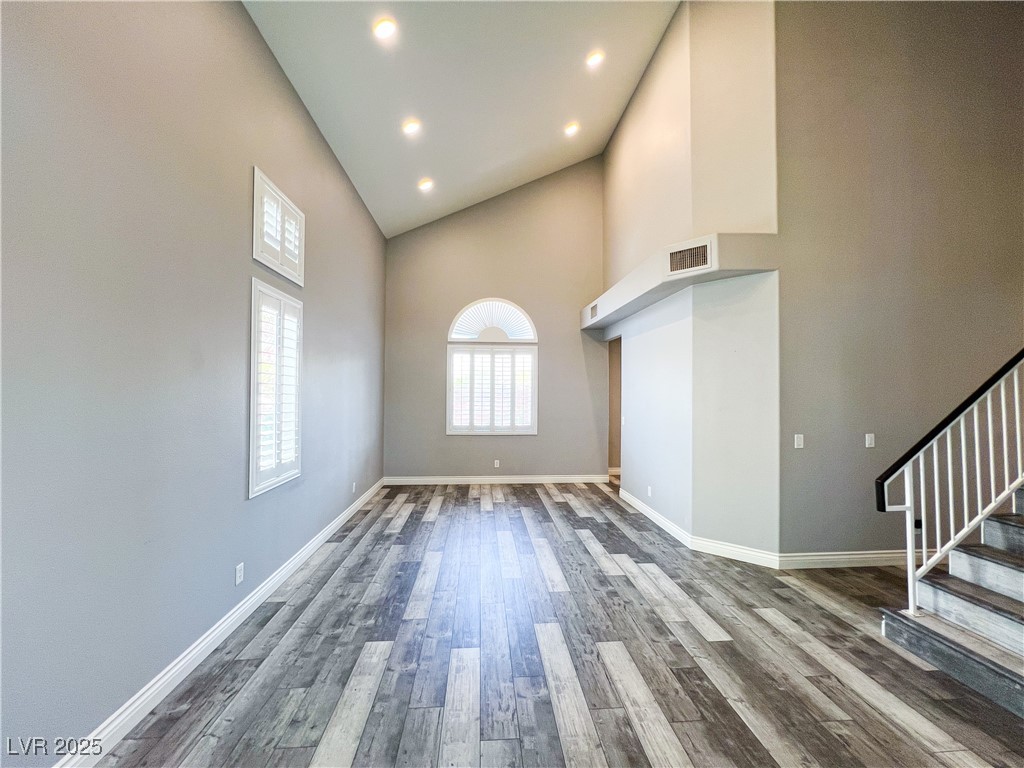 8125 Rio De Janeiro Drive Property Photo 9