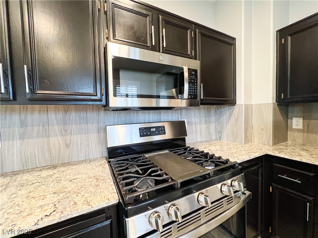 8125 Rio De Janeiro Drive Property Photo 17