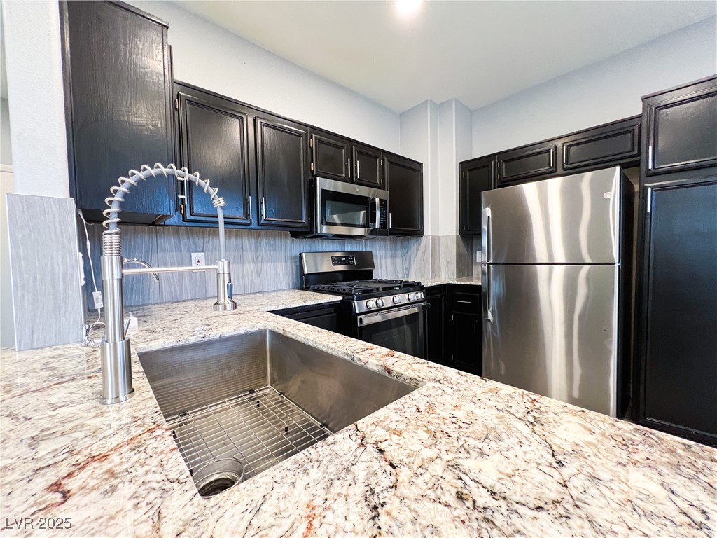 8125 Rio De Janeiro Drive Property Photo 21
