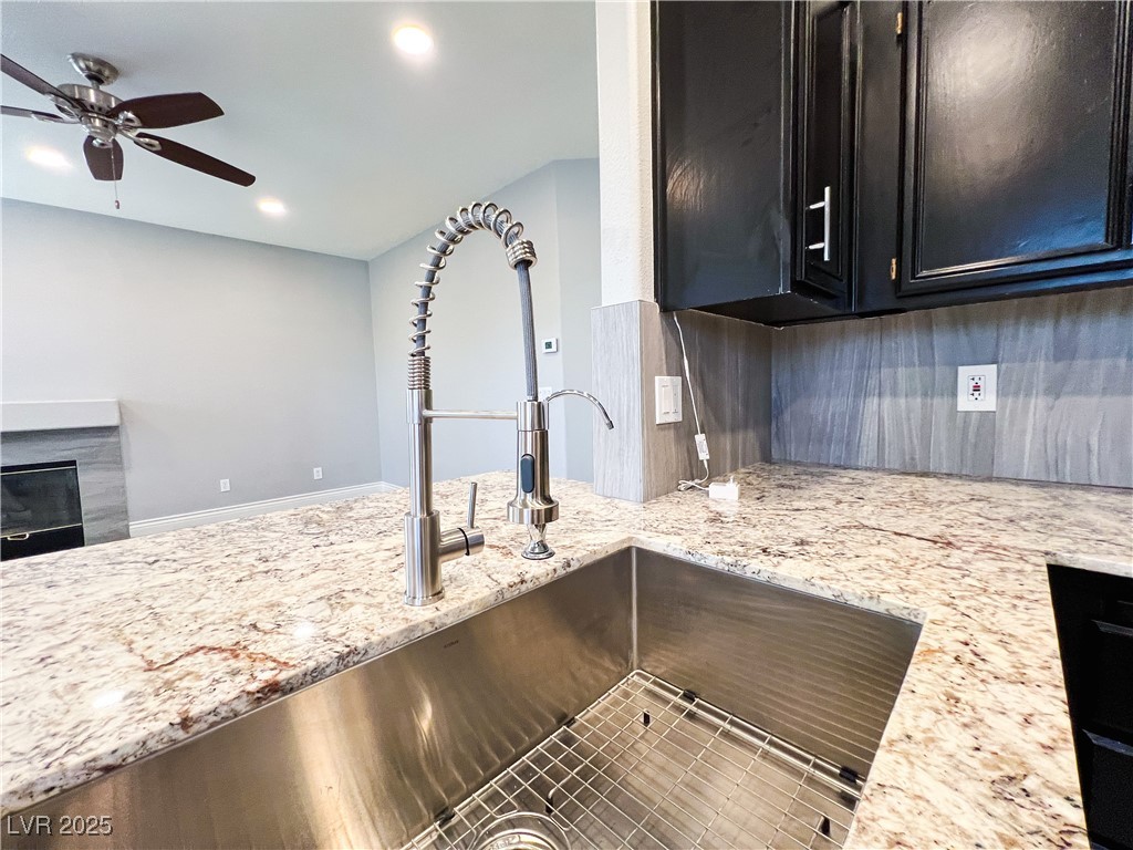 8125 Rio De Janeiro Drive Property Photo 24