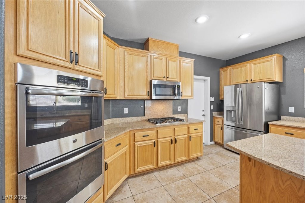 4021 Mountain Trek Street Property Photo 11